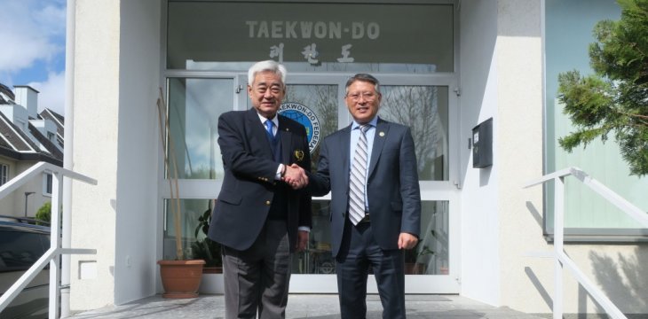 WT Delegation visits the ITF Headquarters